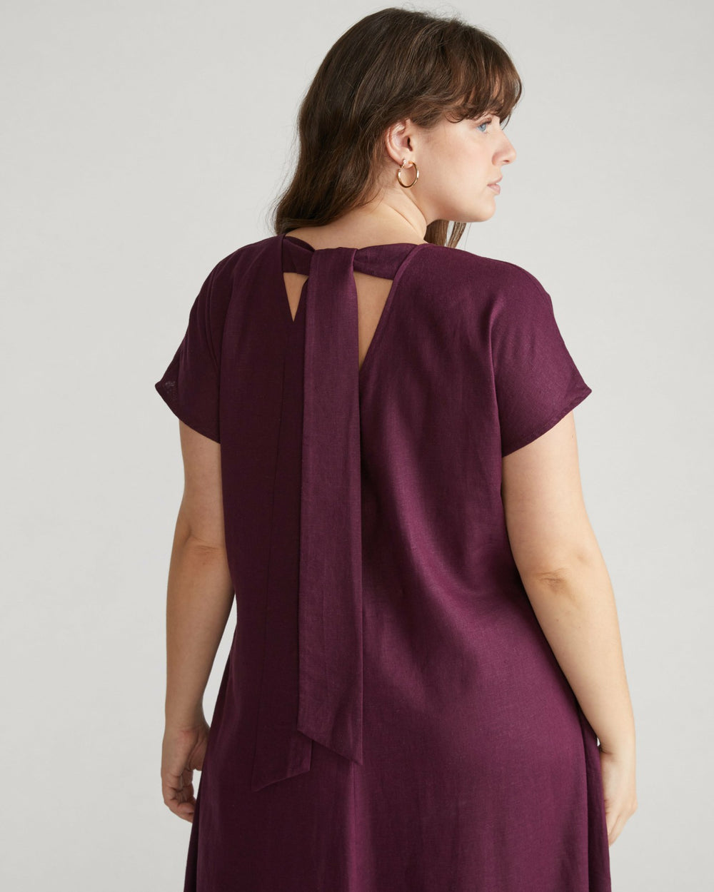 Louvre Bow Back Linen Blend Dress - Universal Standard