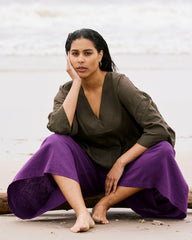 Elio V-Neck Linen Blend Top - Universal Standard