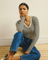 Long Sleeve V Rex - Universal Standard