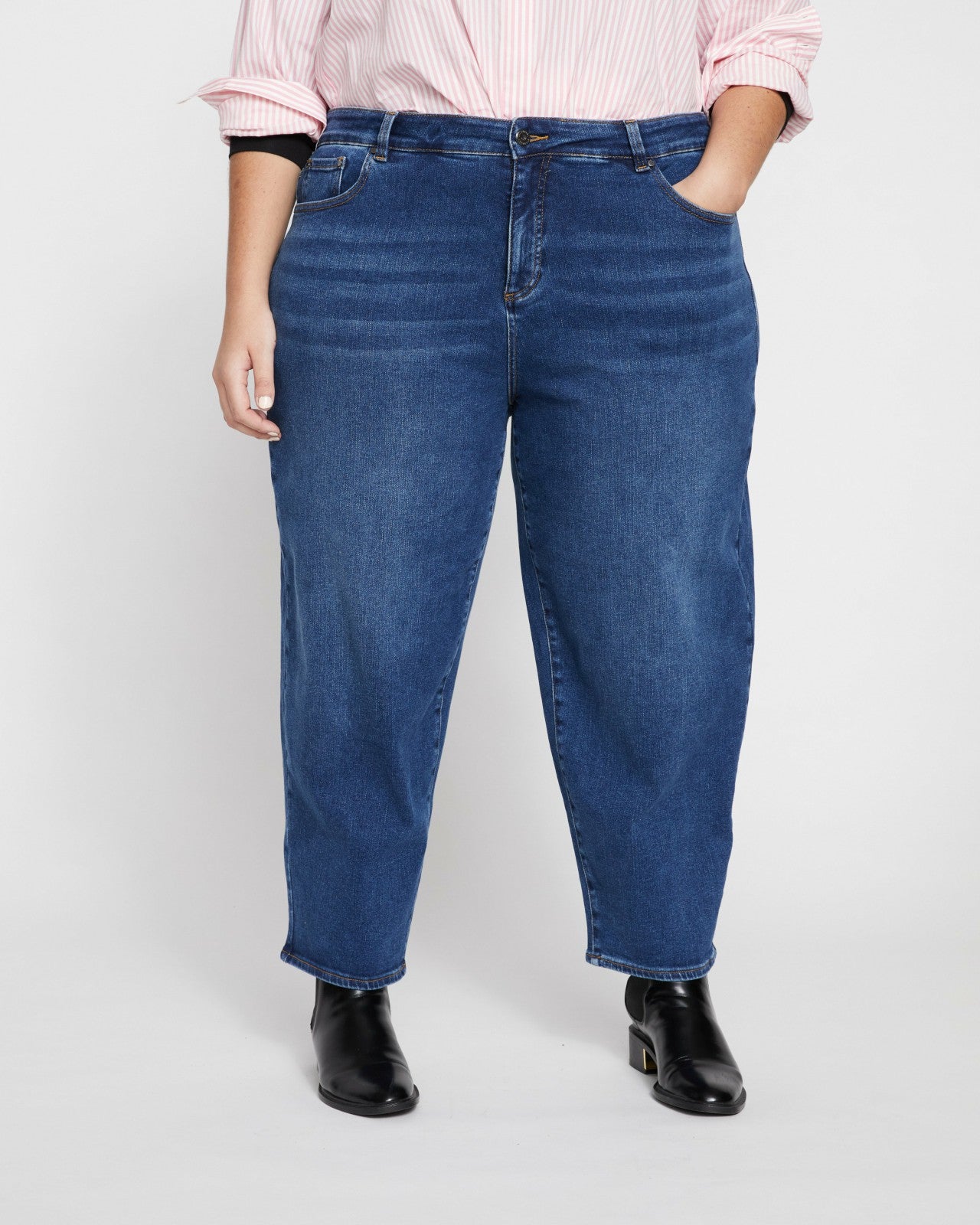Lou High Rise Barrel Leg Jeans - Universal Standard