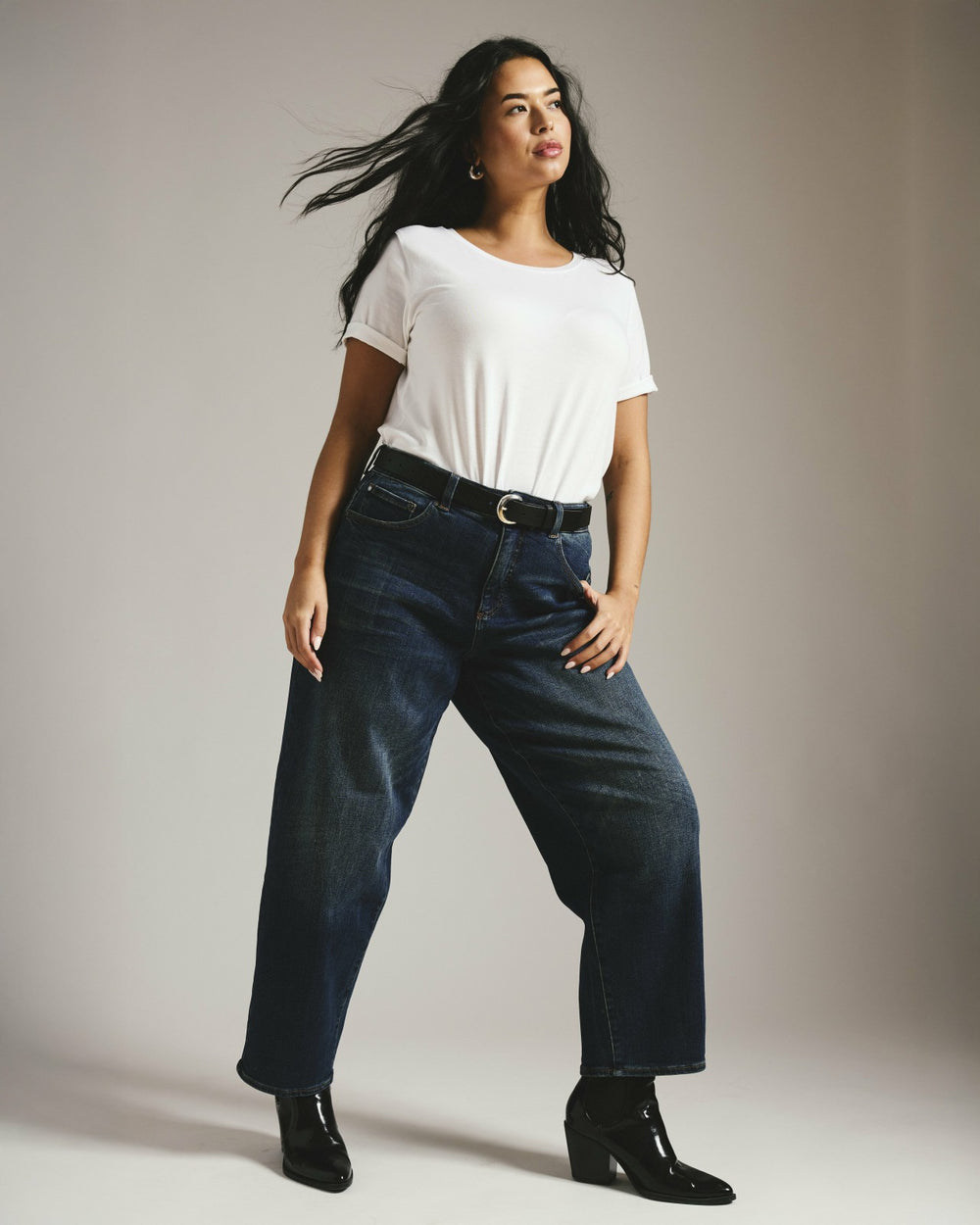Lou High Rise Barrel Leg Jeans - Universal Standard