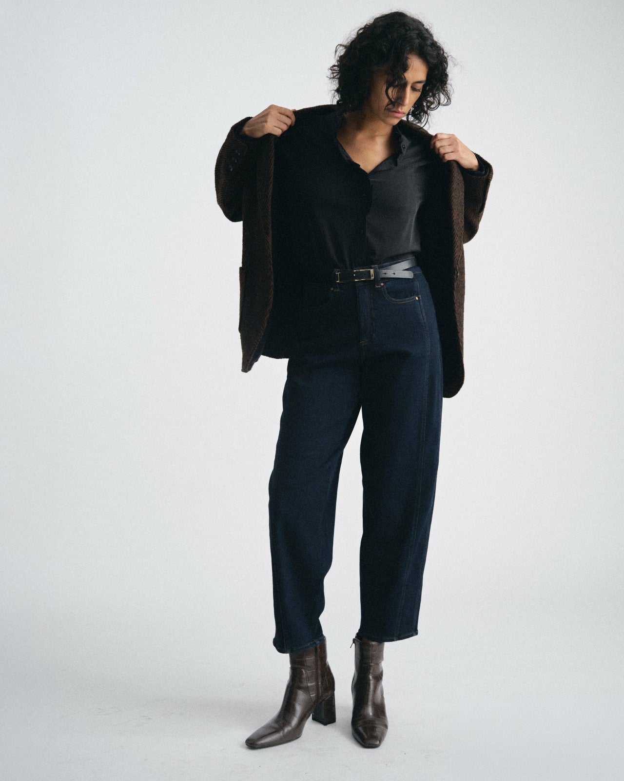 Dakota Cropped Barrel Leg Jeans - Universal Standard