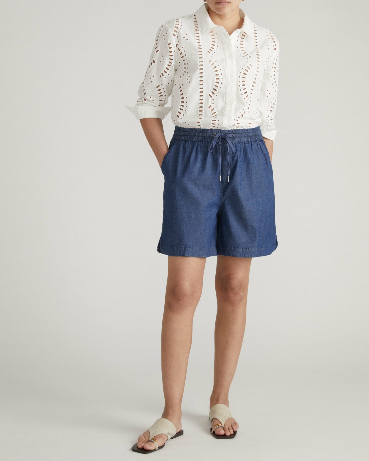Perfect Tencel Chambray Shorts - Universal Standard