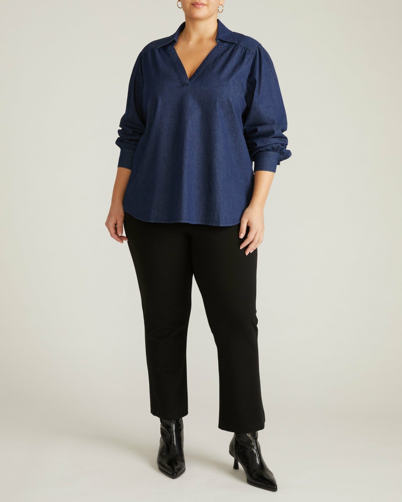 Maisie Cotton Chambray Blouse - Universal Standard