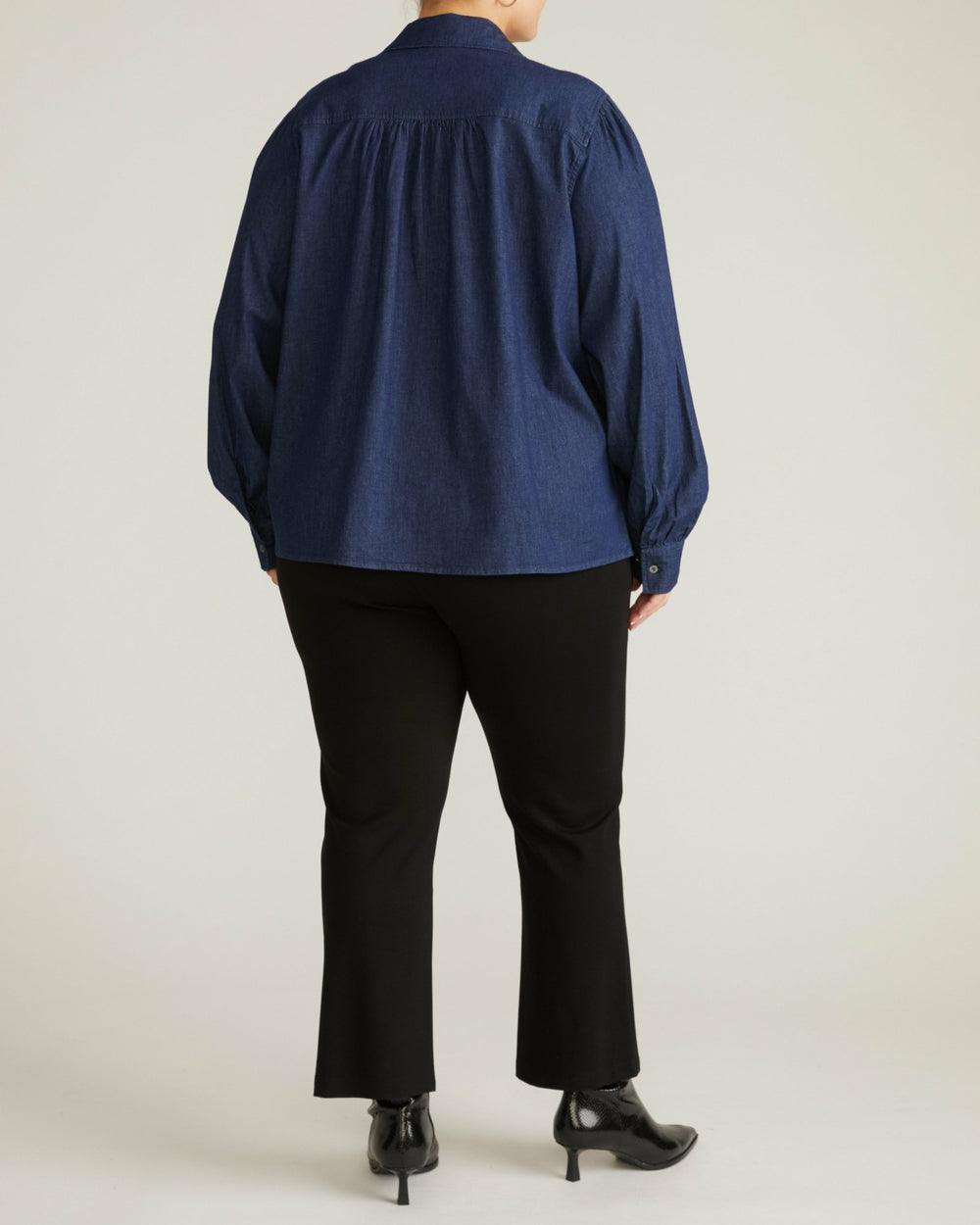 Maisie Cotton Chambray Blouse - Universal Standard