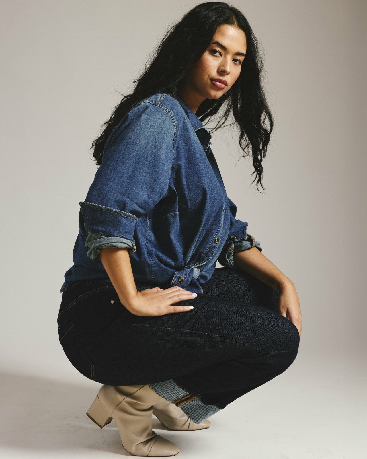 Minimalist Stretch Cotton Chambray Shirt - Universal Standard
