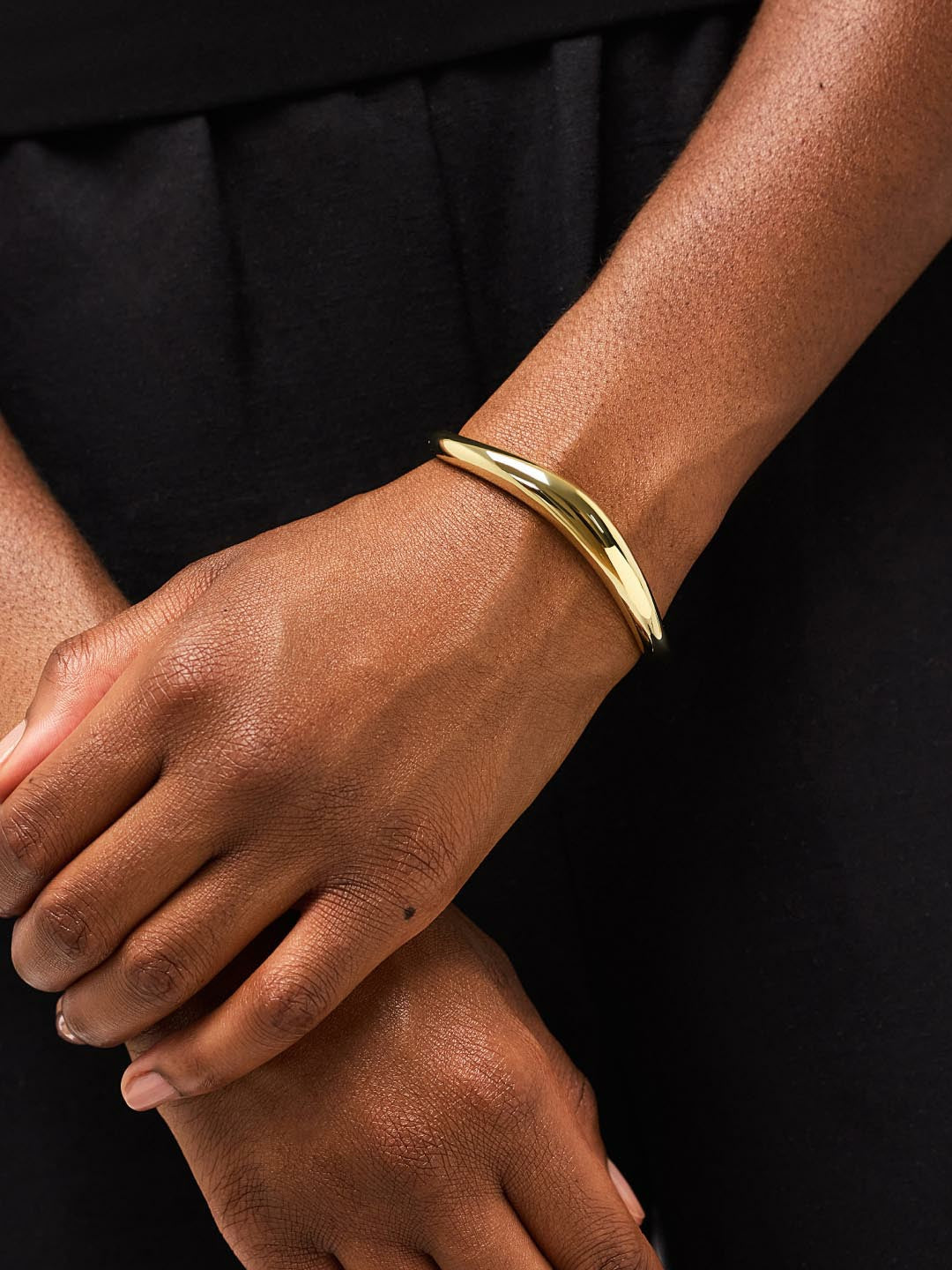 Ana Luisa Gold Bangle Bracelet - Universal Standard