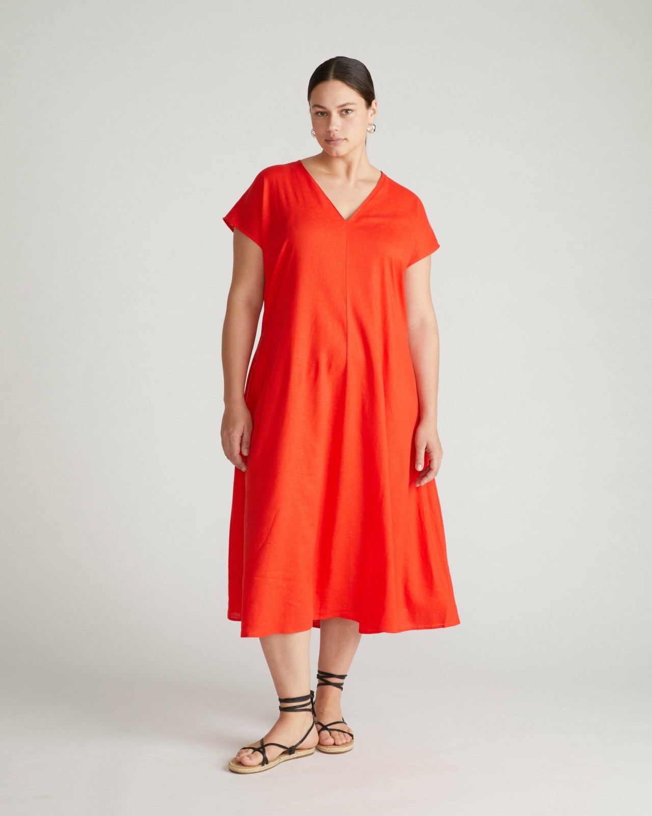 Louvre Bow Back Linen Blend Dress - Universal Standard
