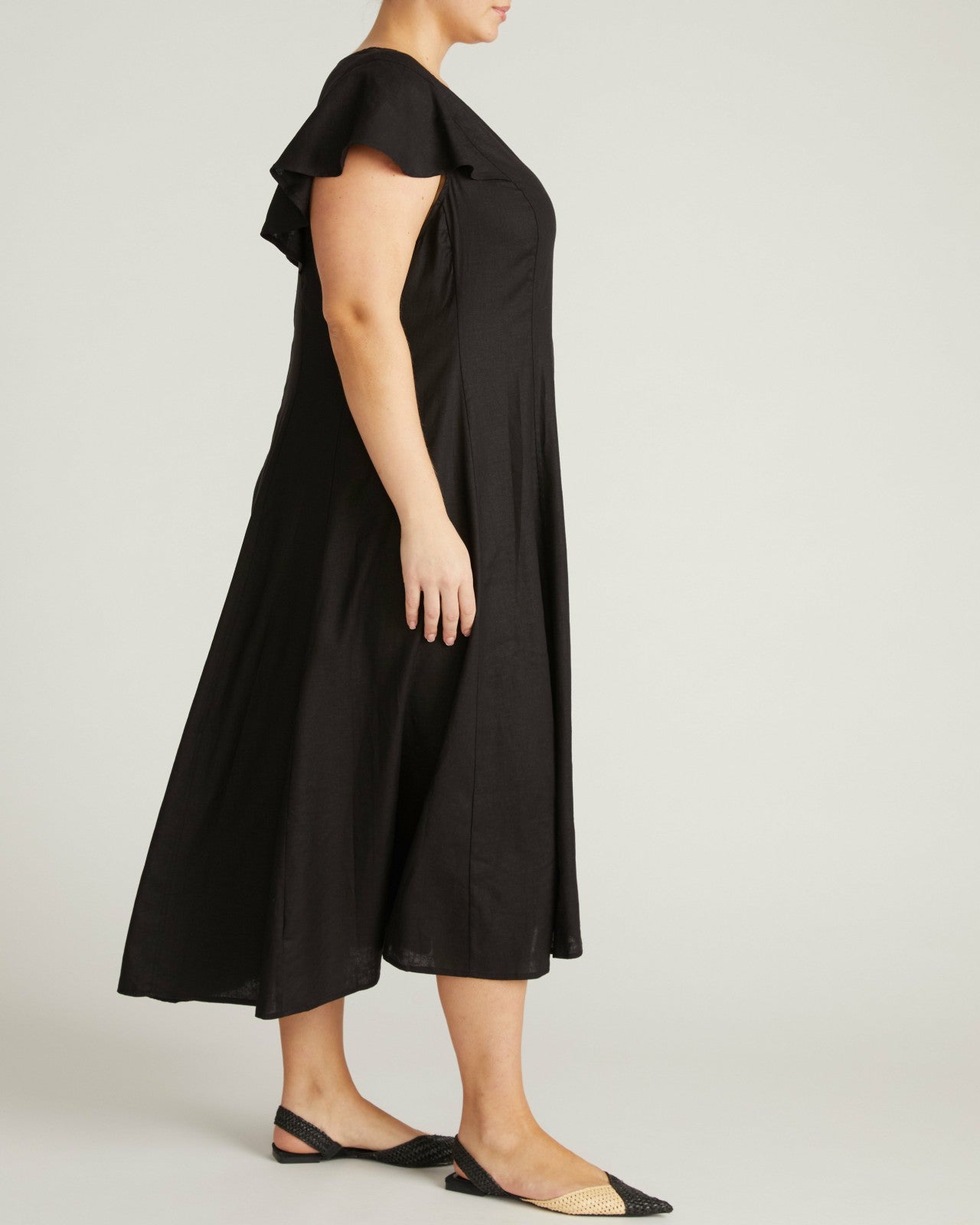 Victoria Linen Blend Dress - Universal Standard
