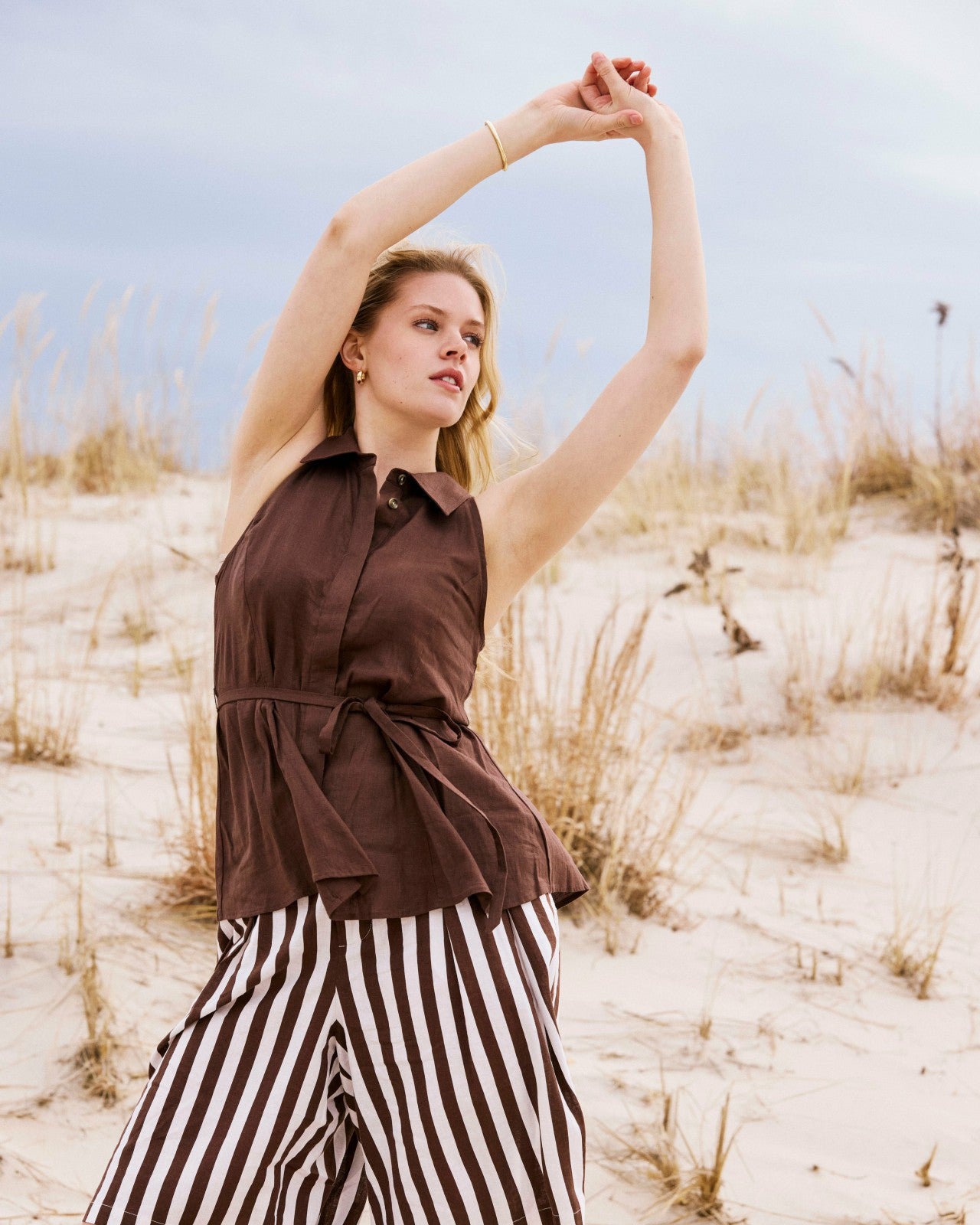 Adelaide Sleeveless Linen Blend Shirt - Universal Standard