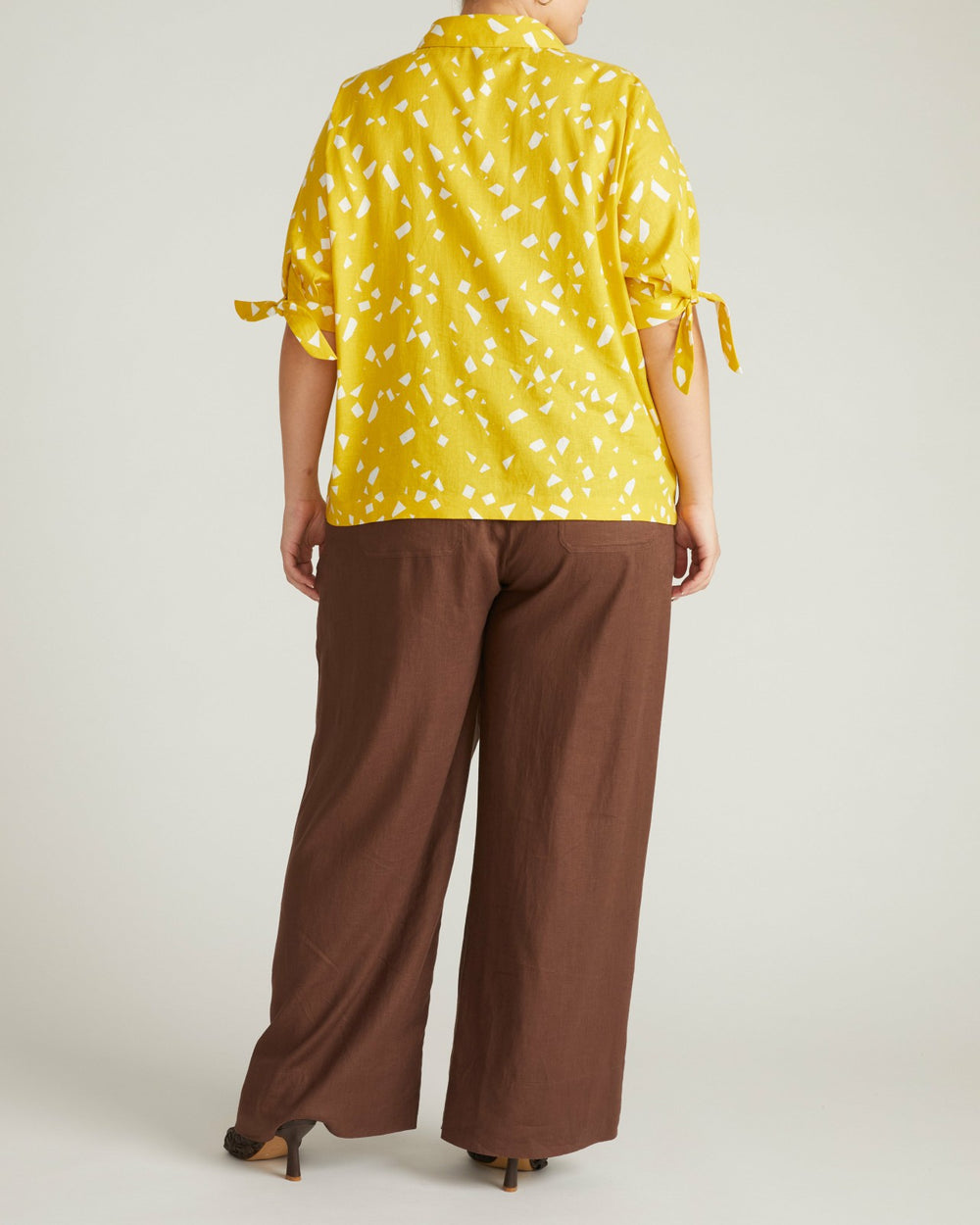 Luisa Short Sleeve Linen Blend Shirt - Universal Standard