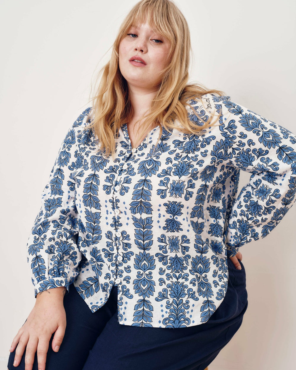 Avalon Linen Blend Blouse - Universal Standard