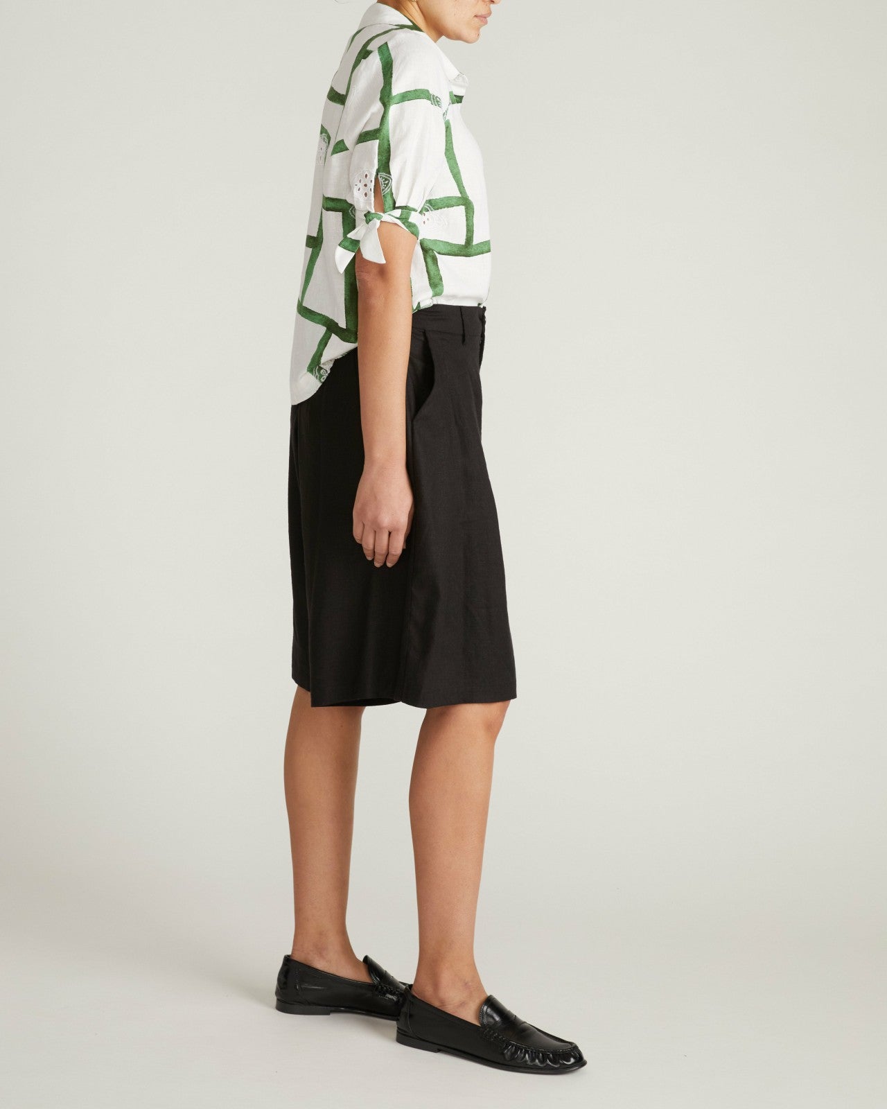 Luisa Short Sleeve Linen Blend Shirt - Universal Standard