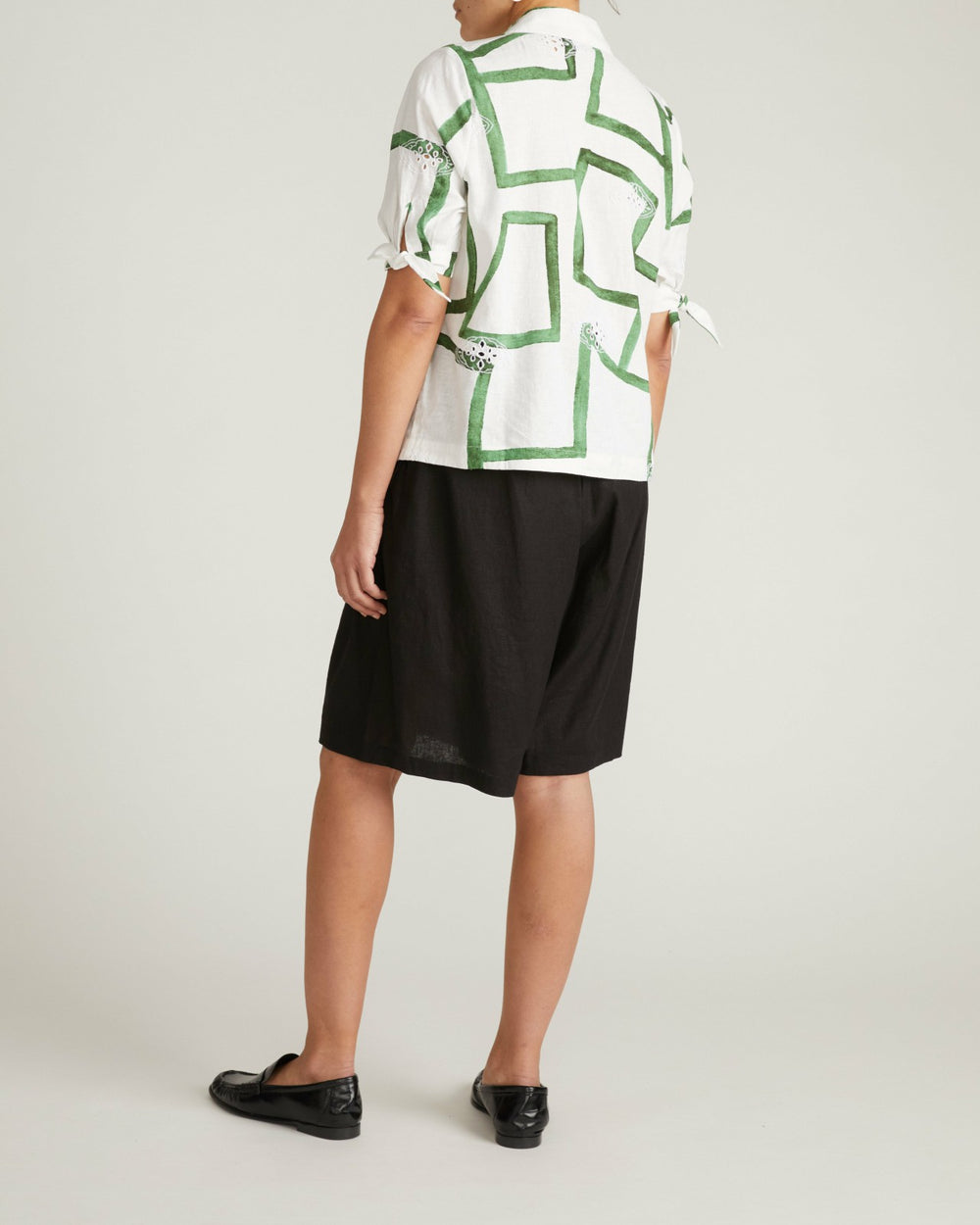 Luisa Short Sleeve Linen Blend Shirt - Universal Standard