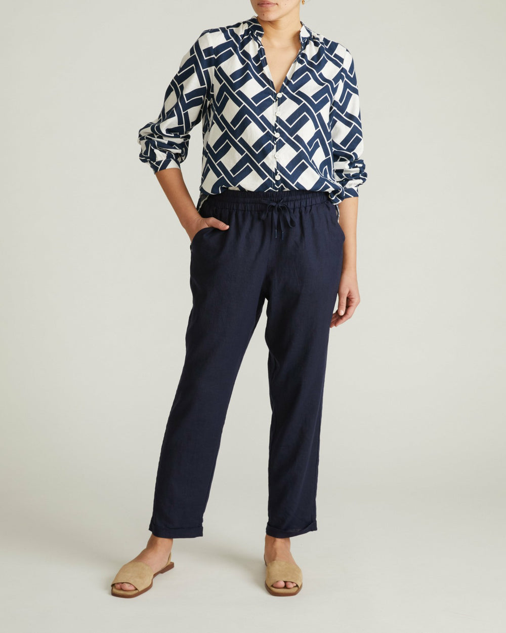 Sayville Linen Blend Drawstring Pant - Universal Standard