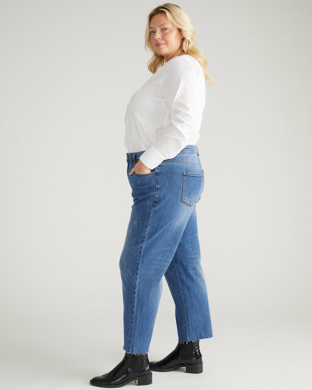 Etta High Rise Straight Leg Jeans 28 Inch - Universal Standard