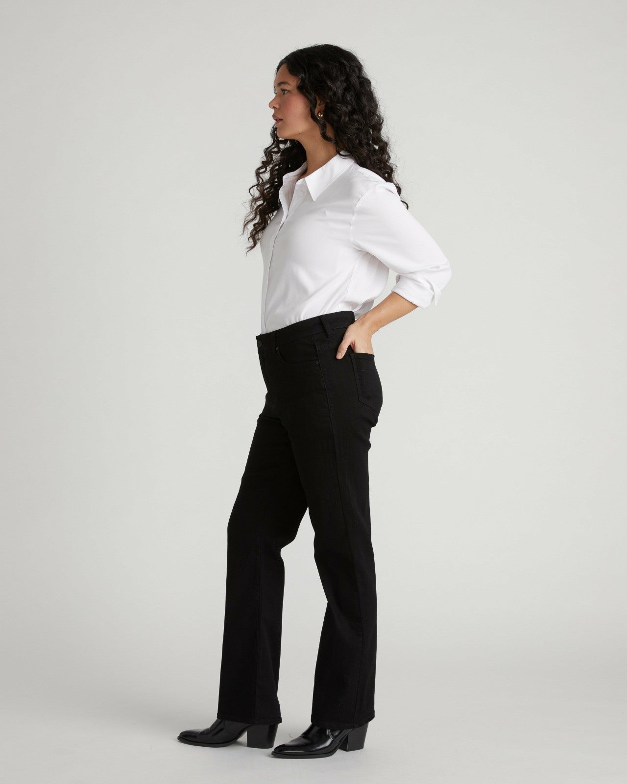 Marne Bootcut Jeans 32 inch - Universal Standard