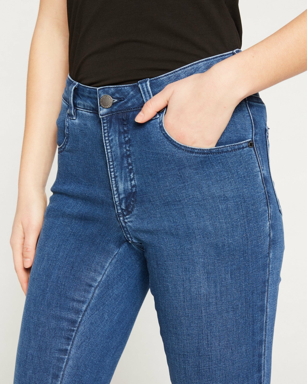 Seine High Rise Skinny Jeans 32 Inch - Universal Standard