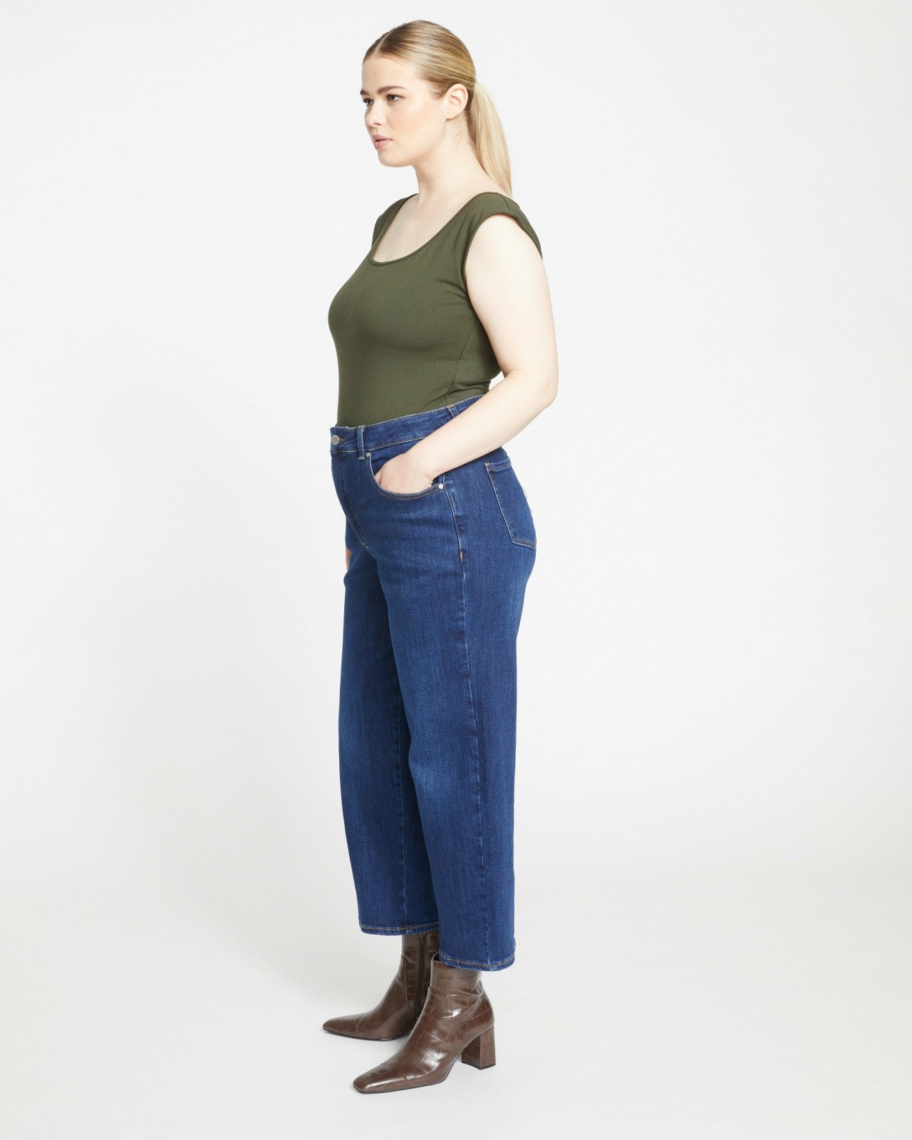 Donna High Rise Curve Straight Leg Jeans 27 Inch - Universal Standard
