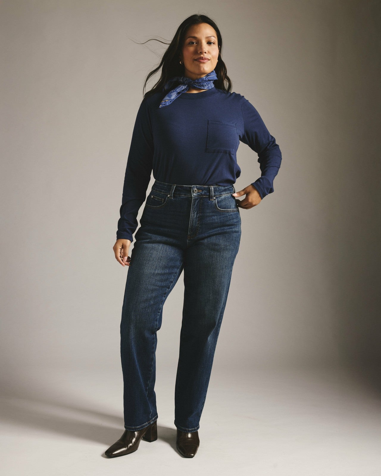 Etta High Rise Straight Leg Jeans 31 Inch - Universal Standard