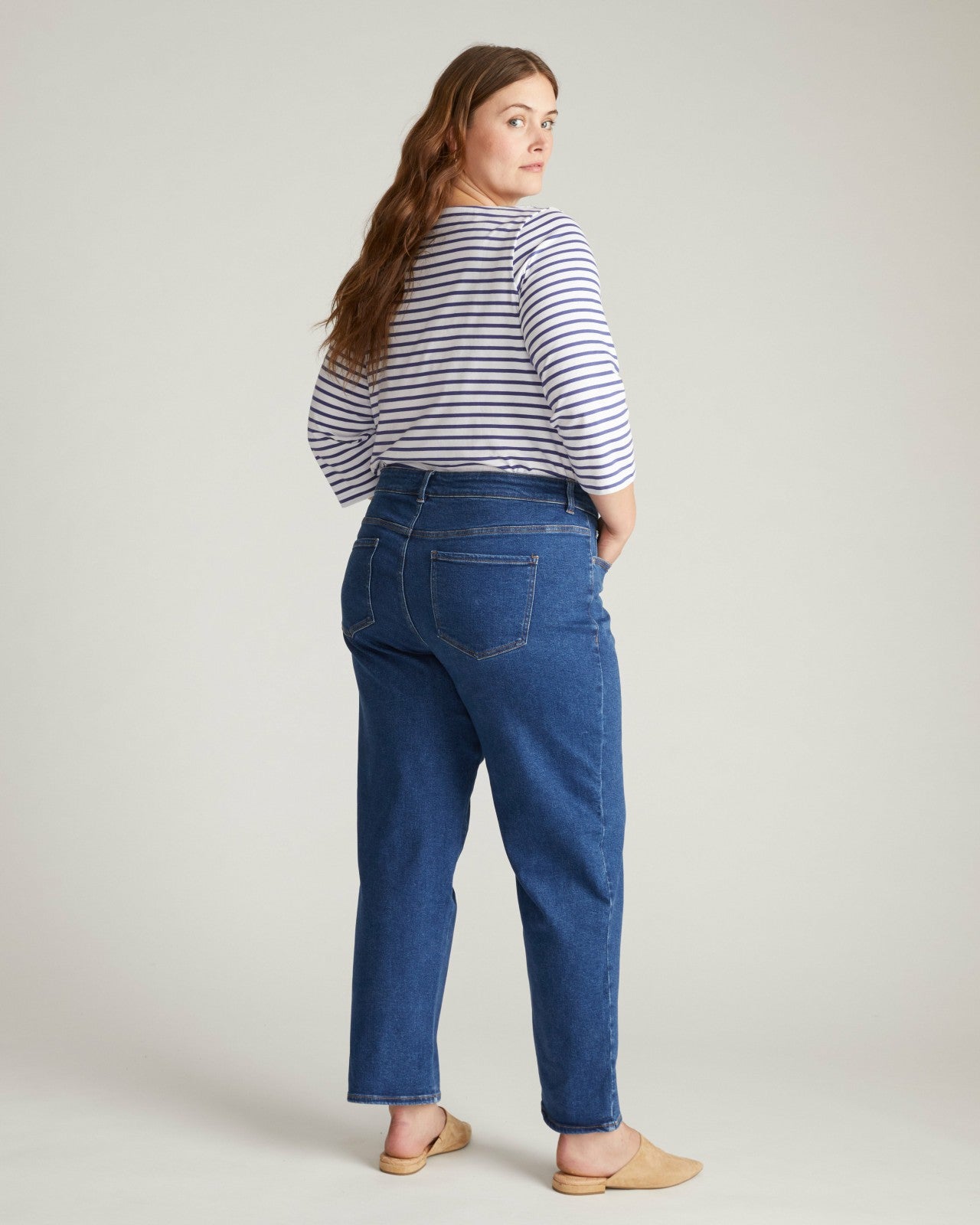 Etta High Rise Straight Leg Jeans 31 Inch - Universal Standard