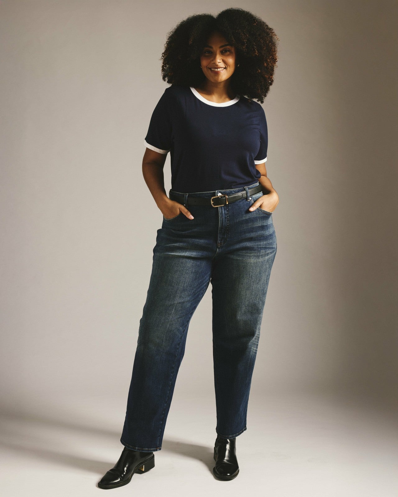 Donna High Rise Curve Straight Leg Jeans 32 Inch - Universal Standard