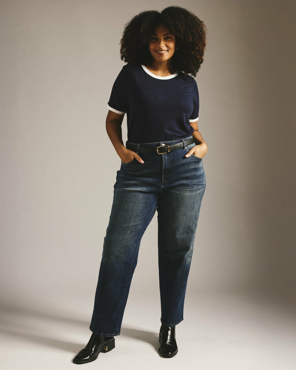 Donna High Rise Curve Straight Leg Jeans 32 Inch - Universal Standard