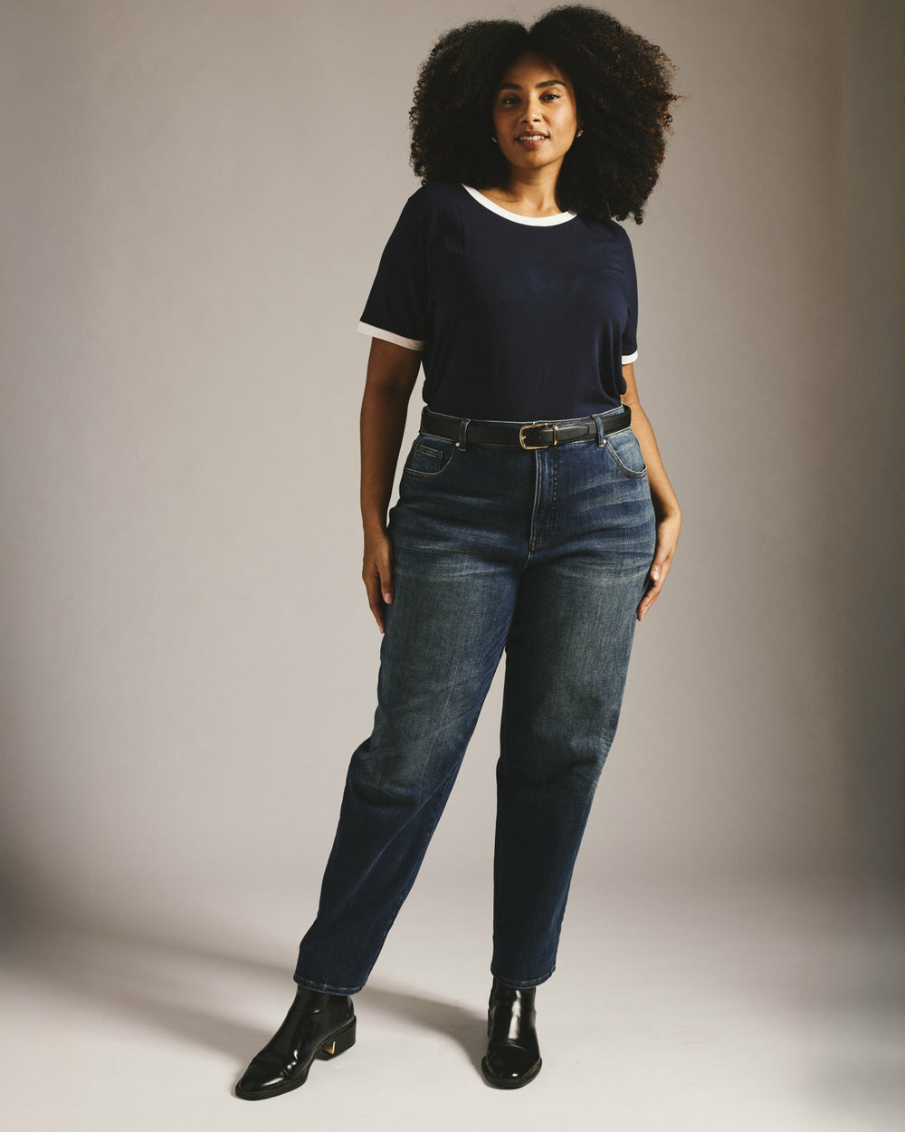 Donna High Rise Curve Straight Leg Jeans 32 Inch - Universal Standard