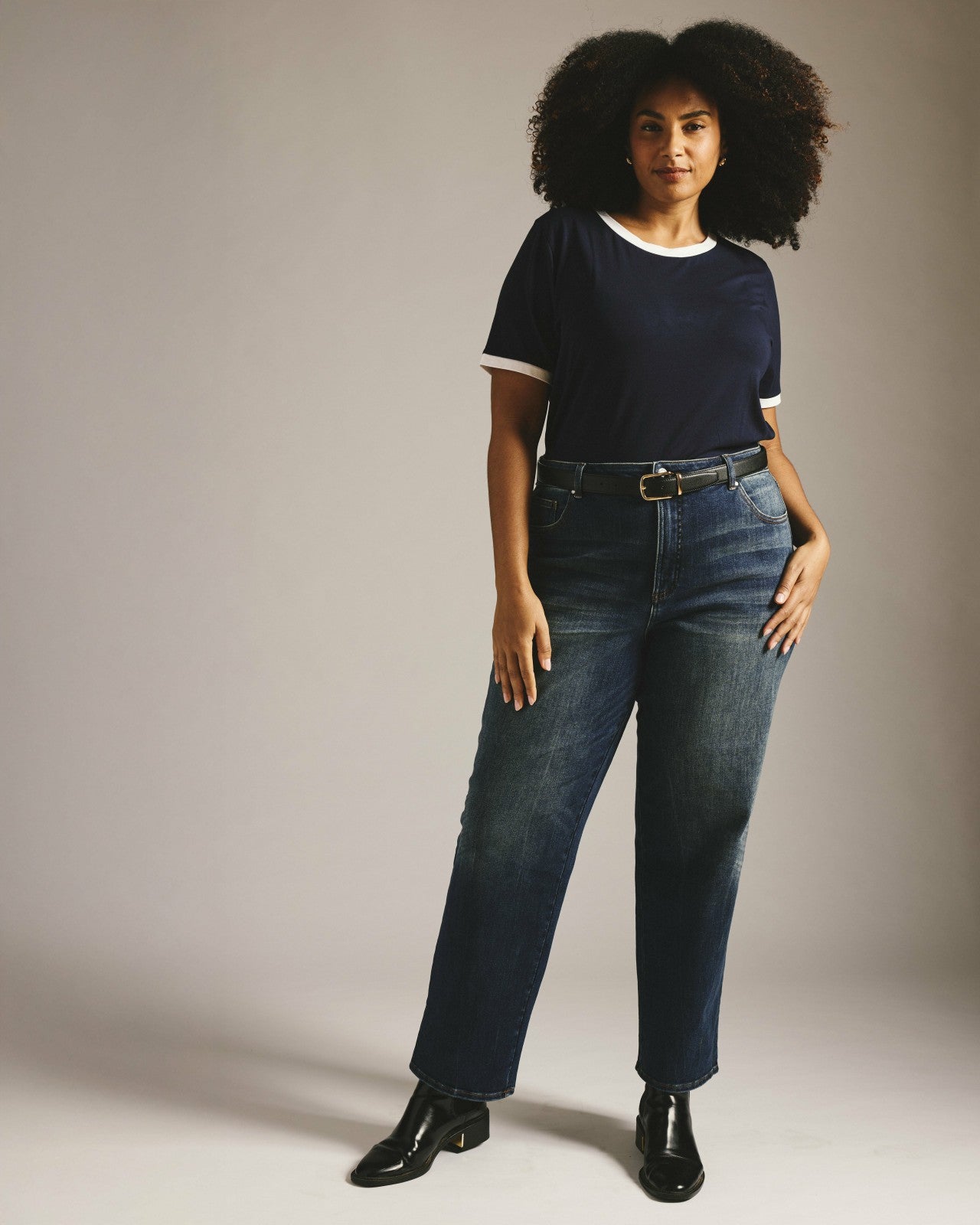 Donna High Rise Curve Straight Leg Jeans 32 Inch - Universal Standard