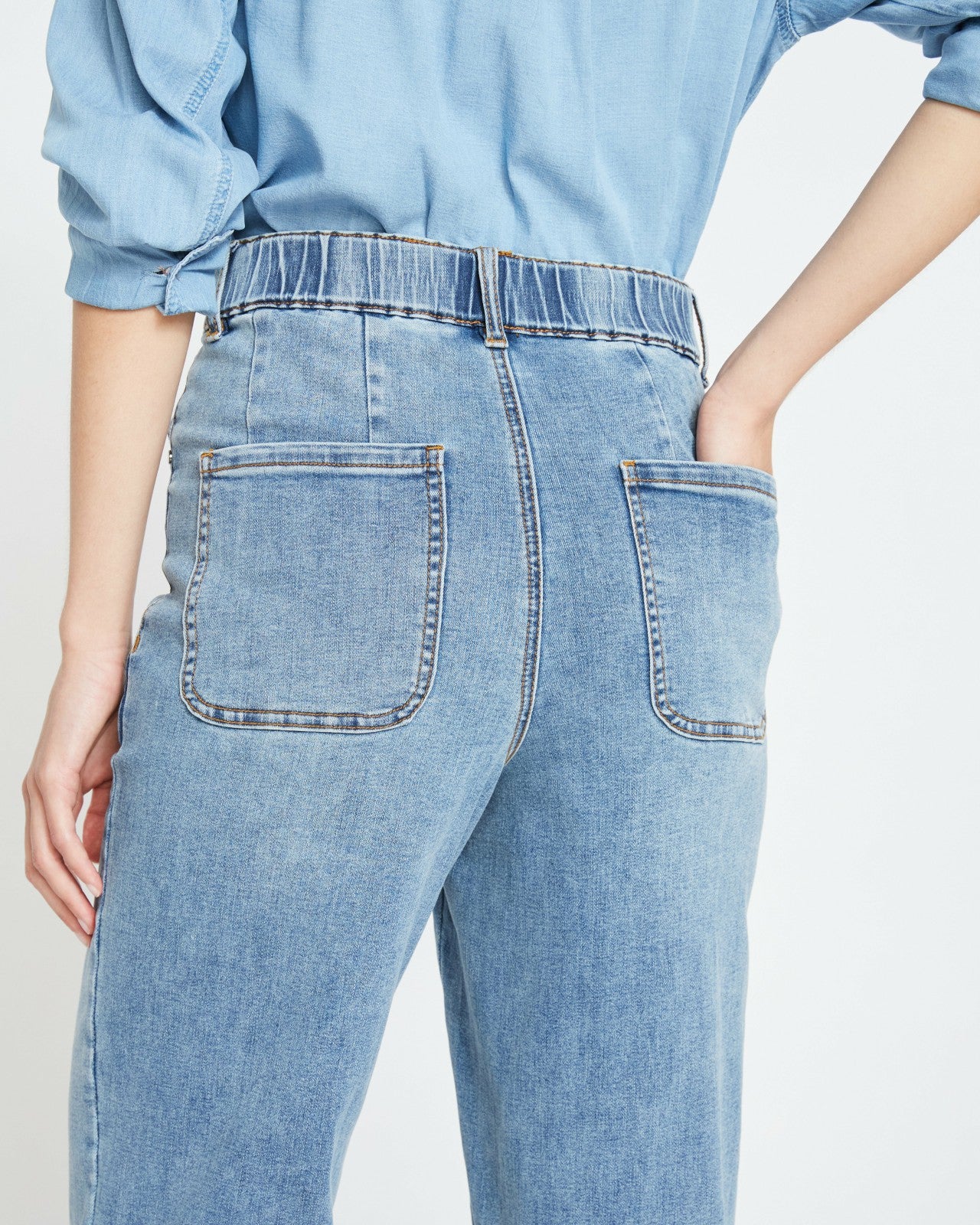 Elastic Waist Weekend Jeans - Universal Standard