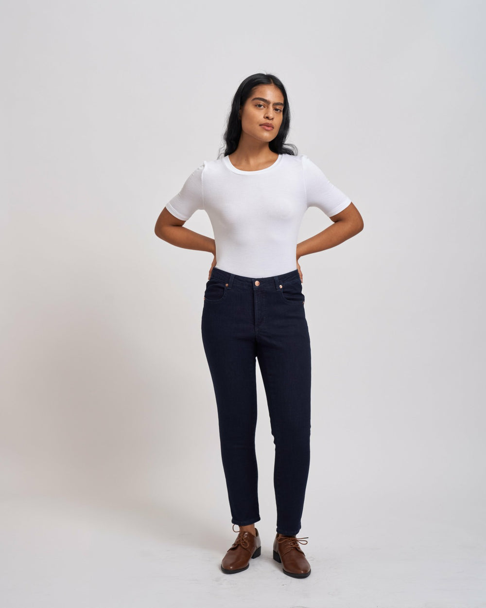 Seine Mid Rise Skinny Jeans 27 Inch - Universal Standard