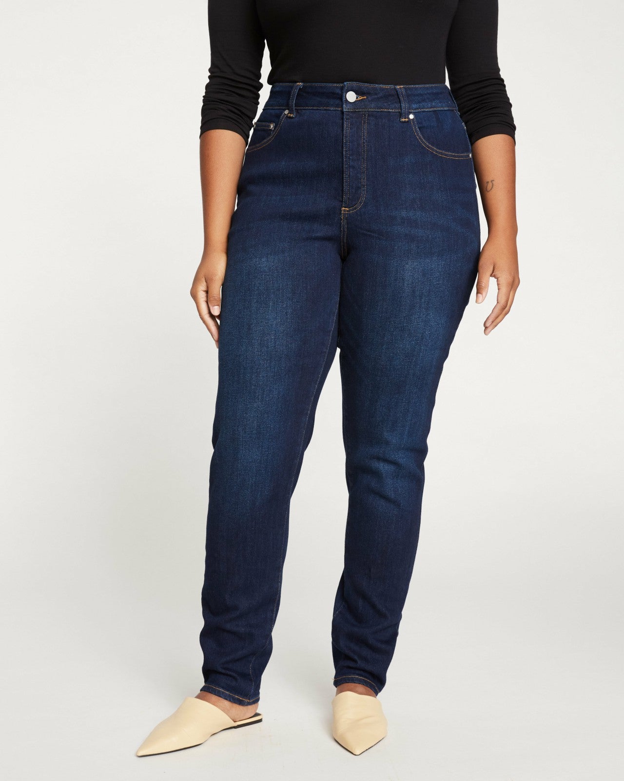 Joni High Rise Curve Slim Leg Jeans 32 Inch - Universal Standard