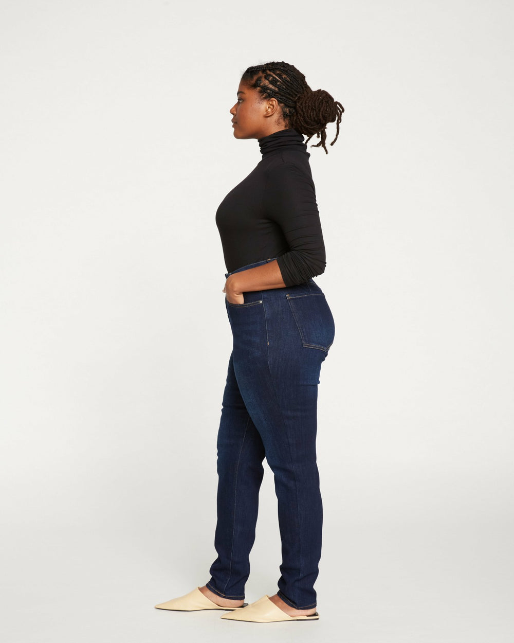 Joni High Rise Curve Slim Leg Jeans 32 Inch - Universal Standard