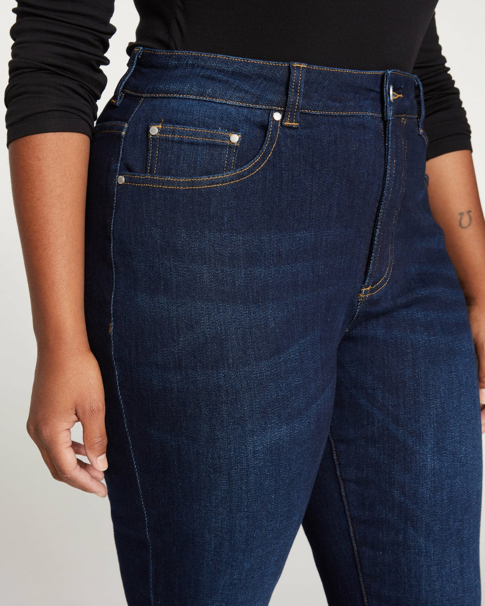 Joni High Rise Curve Slim Leg Jeans 27 Inch - Universal Standard