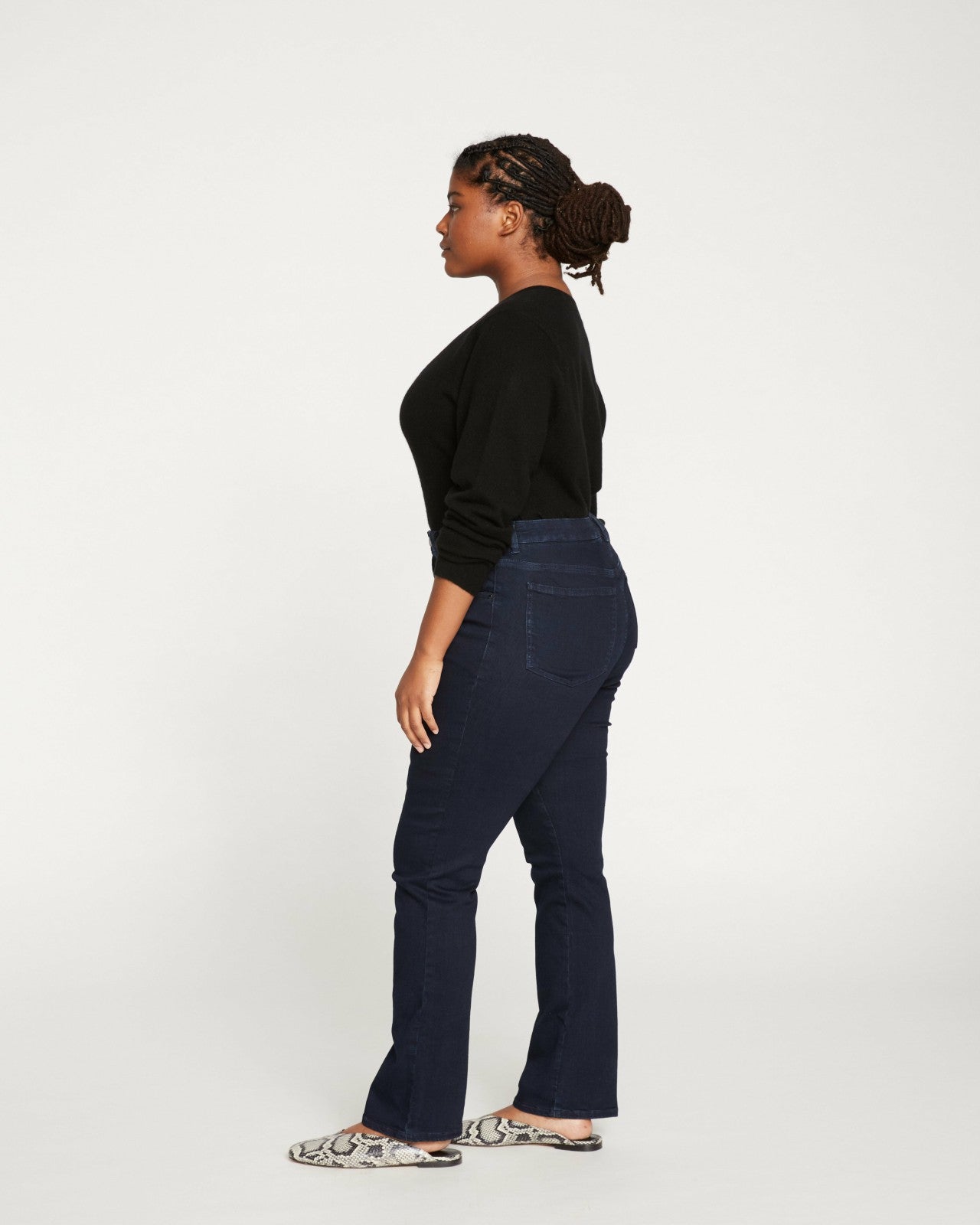Marne Bootcut Jeans 32 inch - Universal Standard
