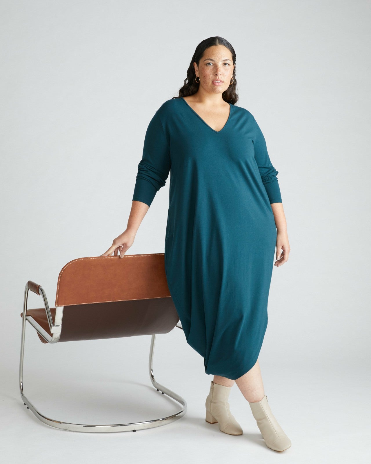 Iconic Long Sleeve V-Neck Geneva Dress - Universal Standard