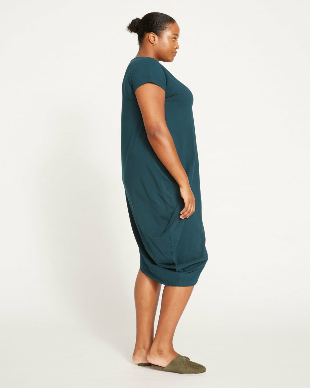 Iconic Geneva V-Neck Dress - Universal Standard