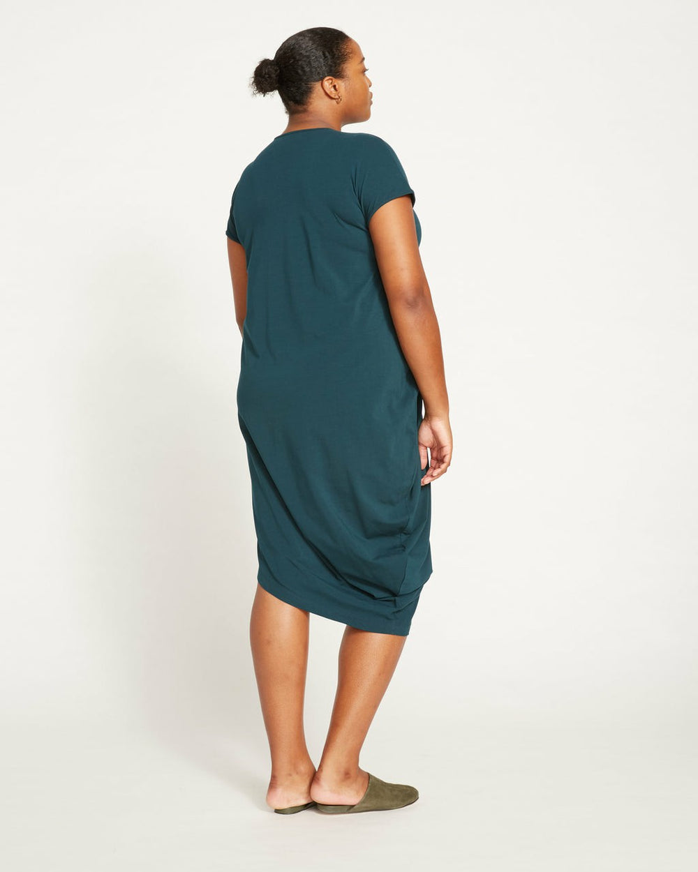 Iconic Geneva V-Neck Dress - Universal Standard