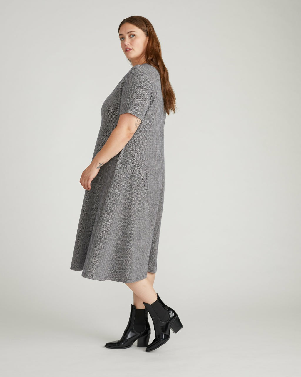 Saskia Ponte Dress - Universal Standard