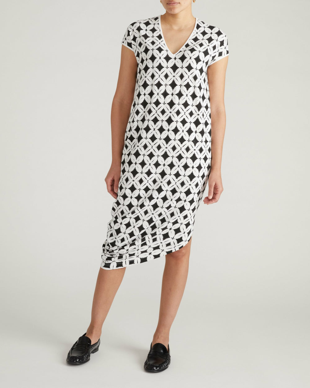 Iconic Geneva V-Neck Dress - Universal Standard
