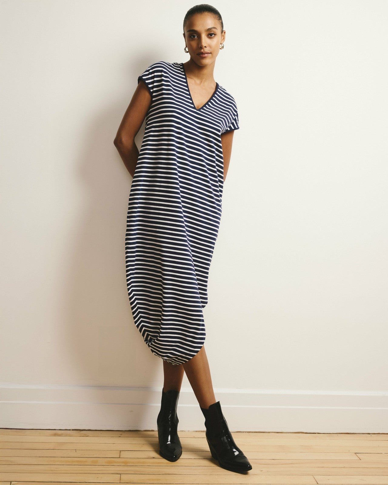 Iconic Geneva V-Neck Dress - Universal Standard