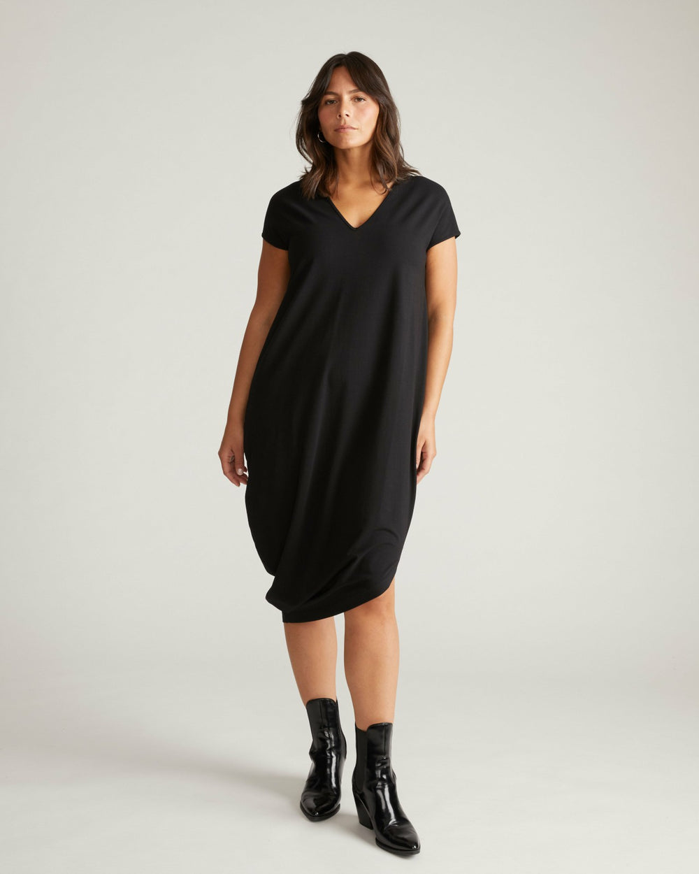 Iconic Geneva V-Neck Dress - Universal Standard