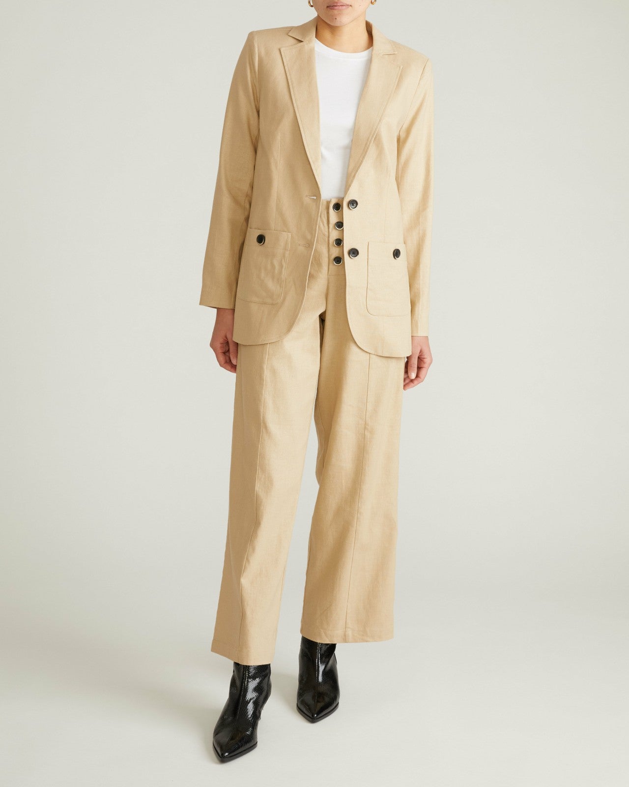 Coastal Linen Blend Blazer - Universal Standard
