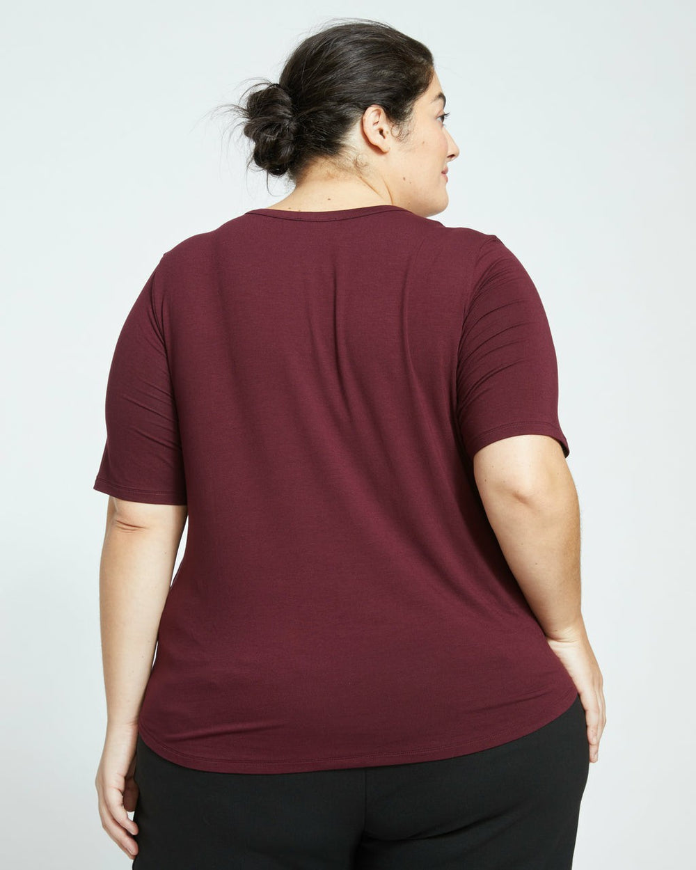 Lily Liquid Jersey V-Neck Stovepipe Tee - Universal Standard