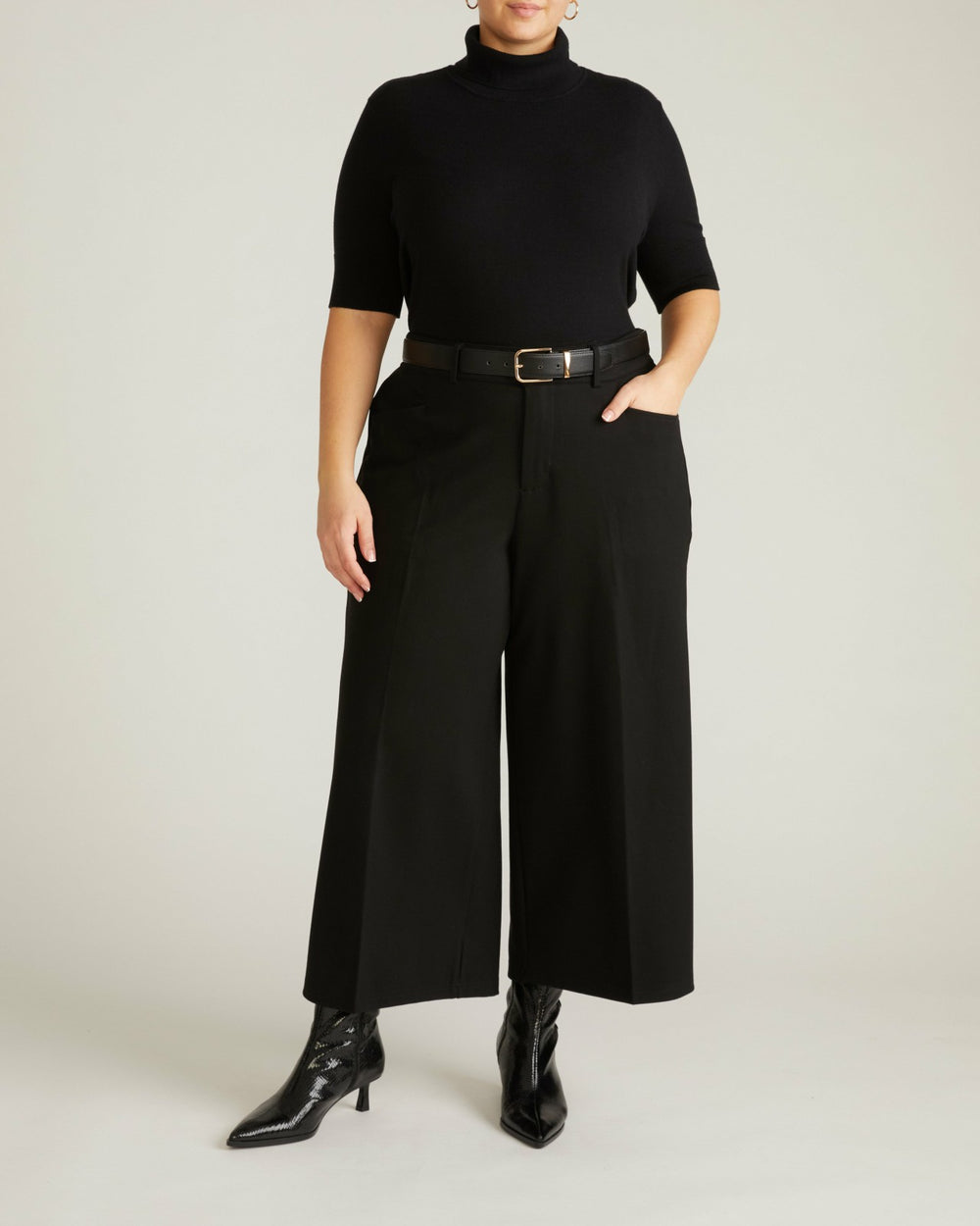 Savvy Fine Knit Turtleneck Sweater Top - Universal Standard