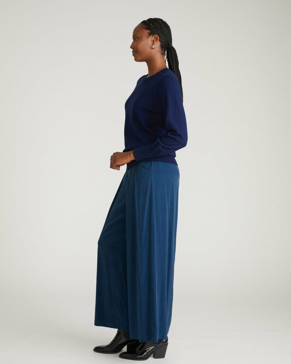 Savvy Fine Knit Crew Sweater - Universal Standard
