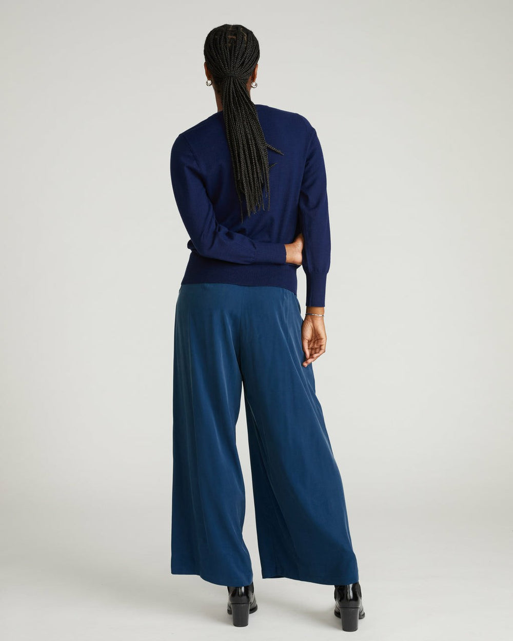 Savvy Fine Knit Crew Sweater - Universal Standard