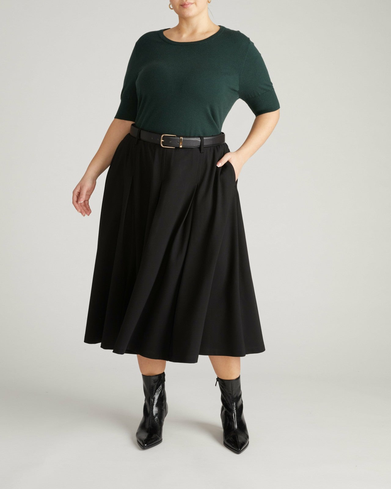 Aleya Pleated Ponte Skirt - Universal Standard