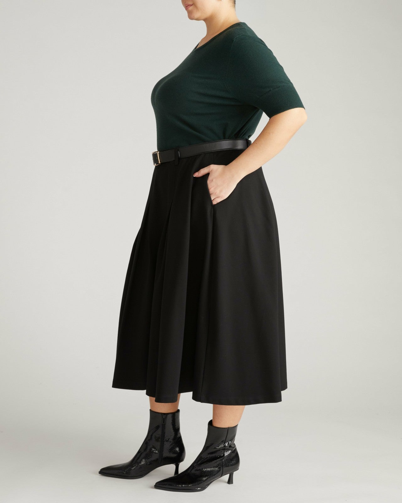 Aleya Pleated Ponte Skirt - Universal Standard