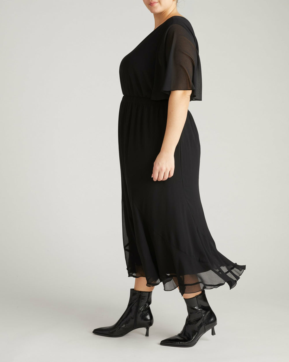 Navarte Chiffon Midi Skirt - Universal Standard